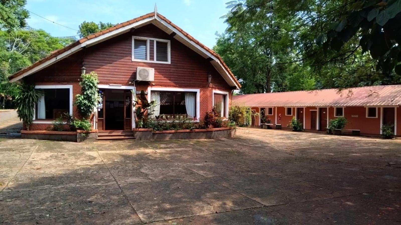 Hosteria La Cabana Puerto Iguazu Bagian luar foto